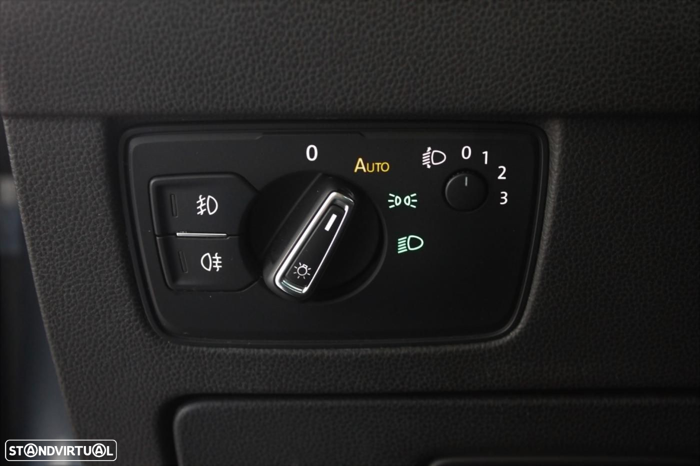 VW Passat Variant 1.6 TDI Confortline DSG - 30