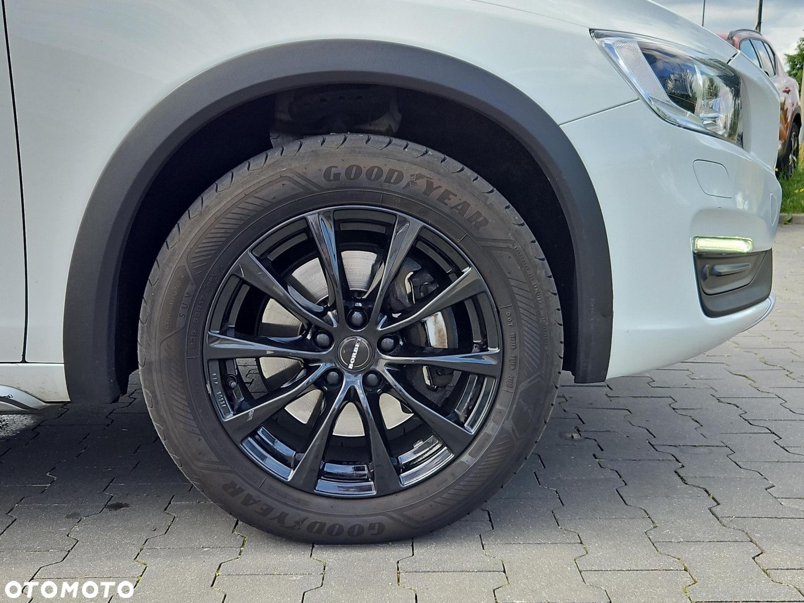 Volvo V60 Cross Country - 29