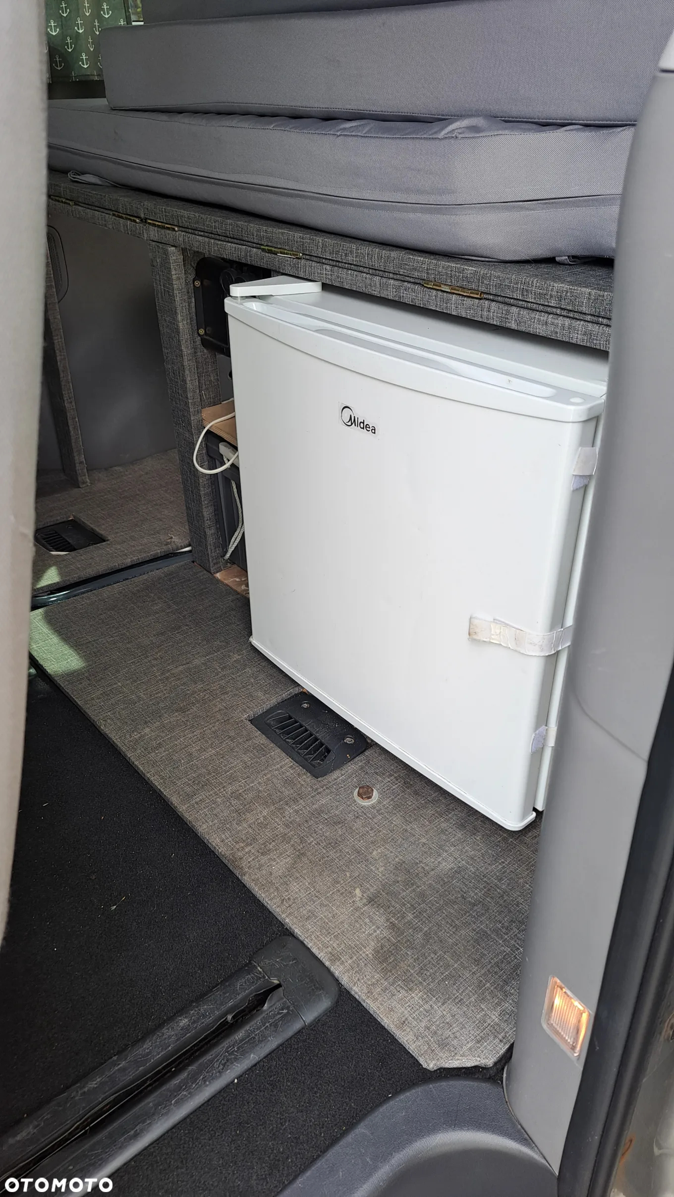 Hyundai H1 - 19
