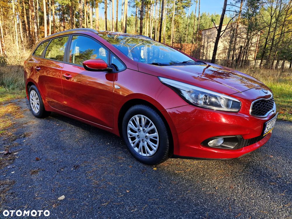 Kia Ceed 1.4 CVVT Dream-Team Edition - 13