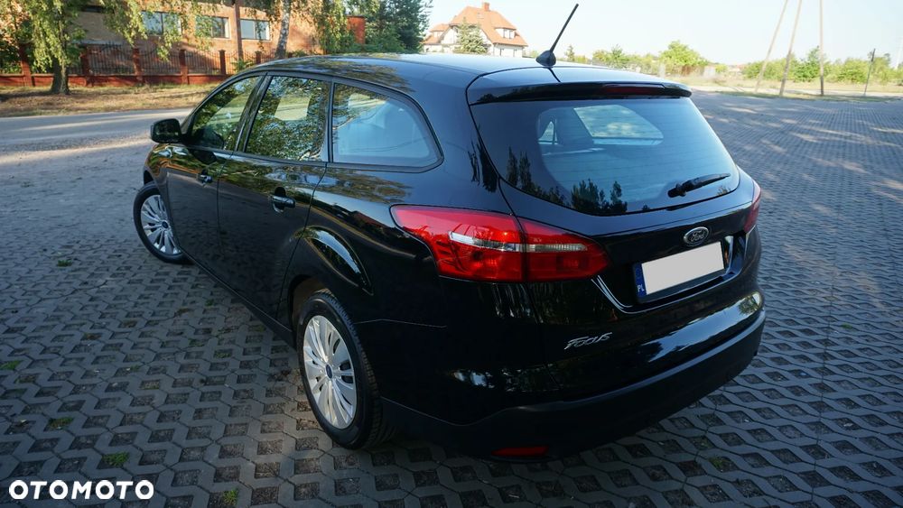 Ford Focus 1.6 SYNC Edition - 2