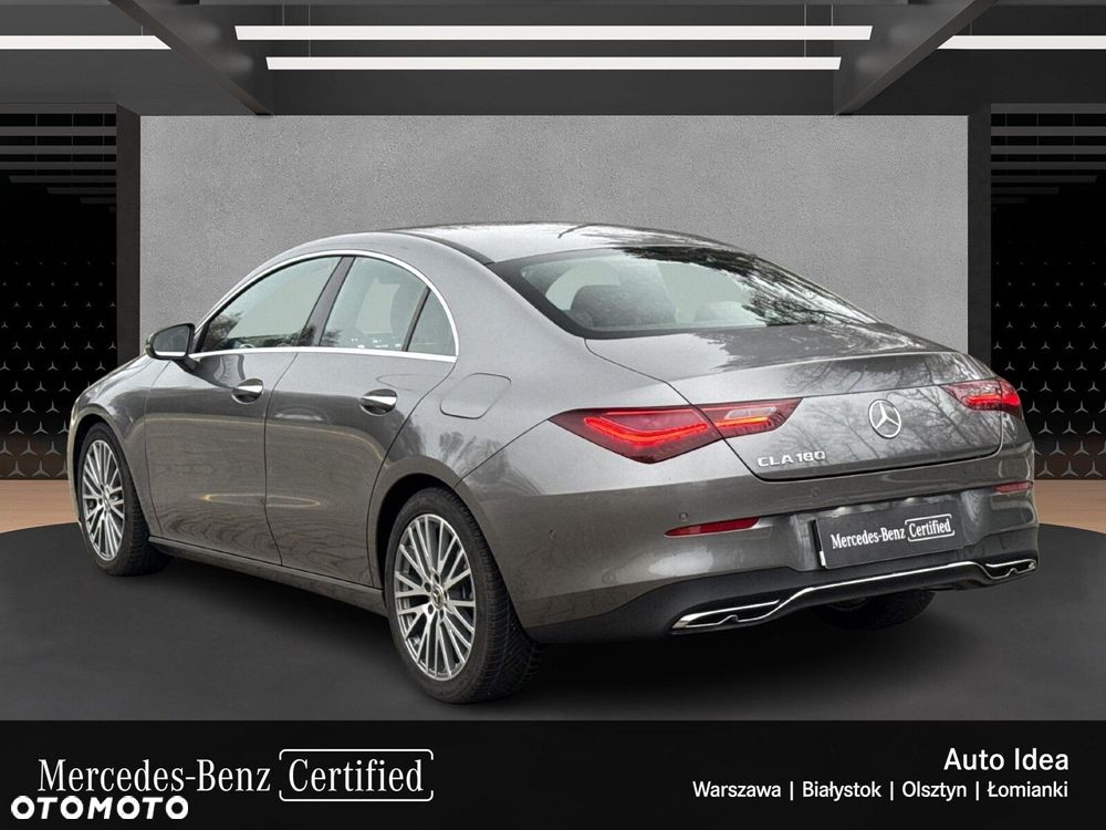 Mercedes-Benz CLA 180 Progressive 7G-DCT - 4