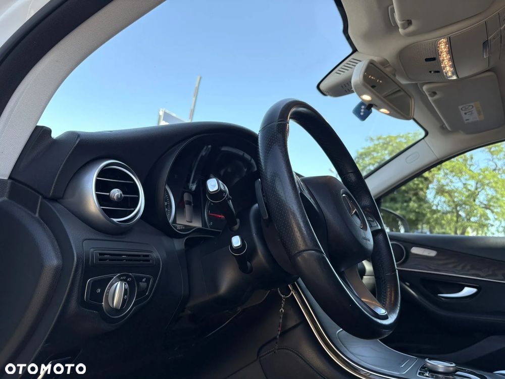 Mercedes-Benz GLC 220 d 4Matic 9G-TRONIC - 10