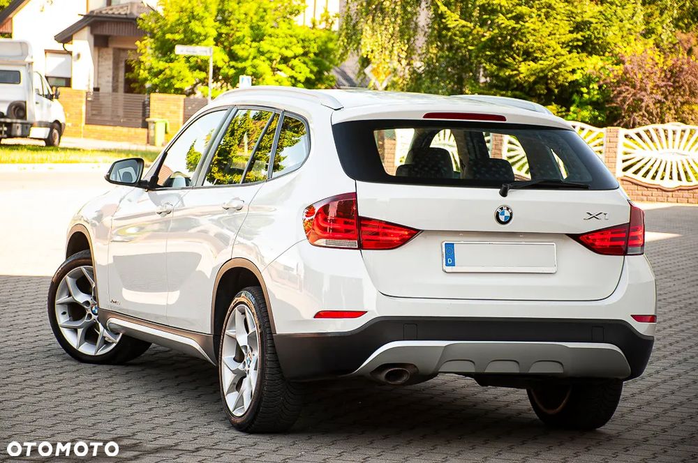 BMW X1 xDrive18d xLine - 4