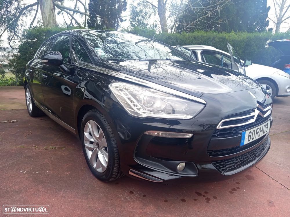 Citroën DS5 e-HDi 115 EGS6 SoChic - 3