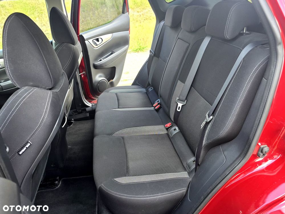 Nissan Qashqai 1.5 dCi N-Connecta - 19