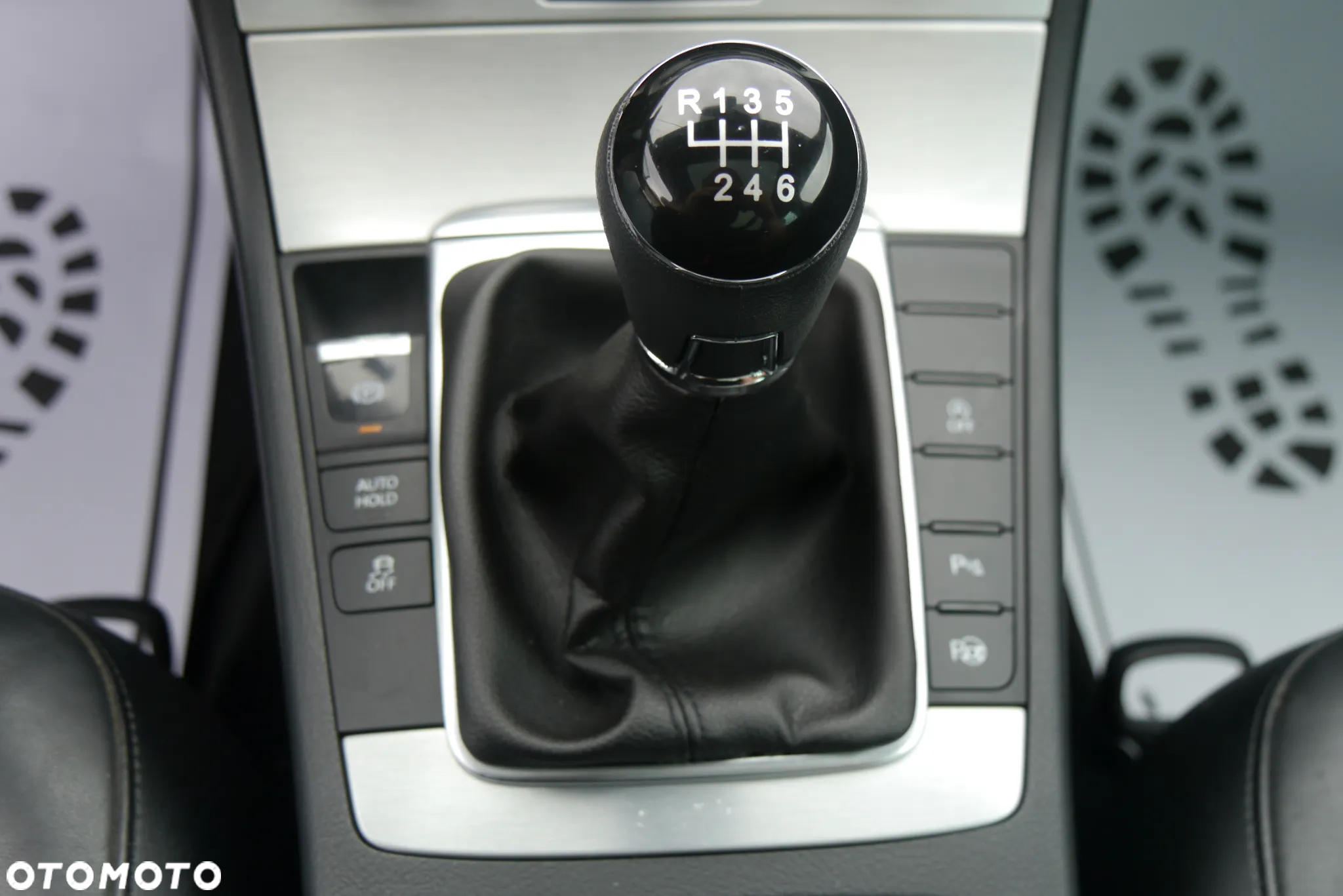 Volkswagen Passat 2.0 TDI Highline R-Style - 25