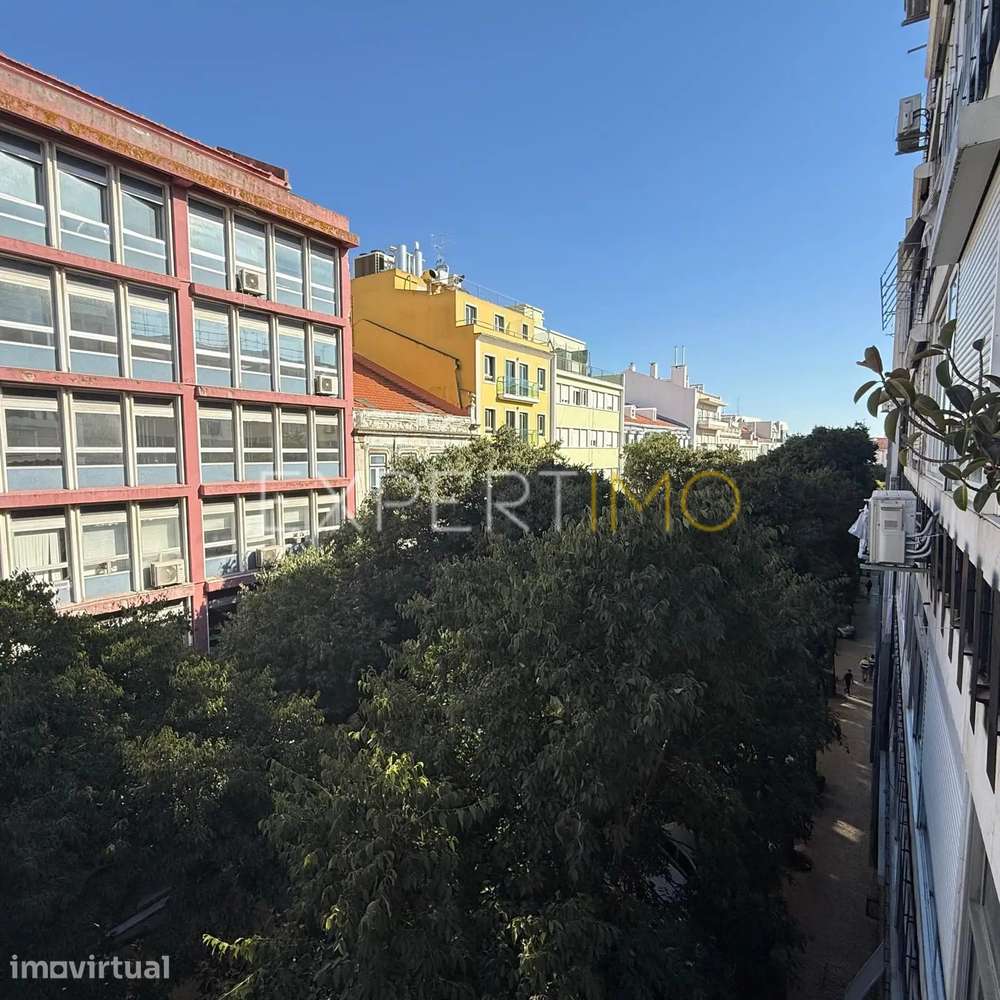 Apartamento T1 na rua Passos Manuel em Lisboa - Grande imagem: 2/3