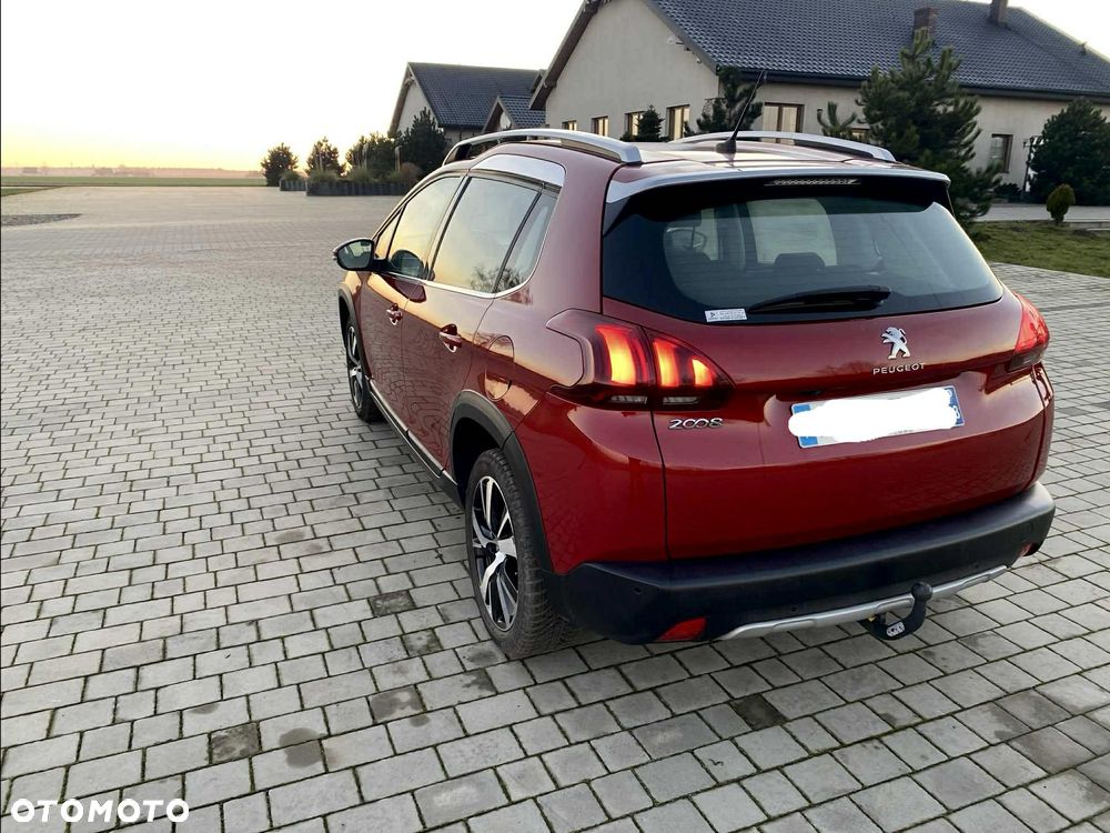 Peugeot 2008 BlueHDi FAP 120 STOP & START Allure - 4