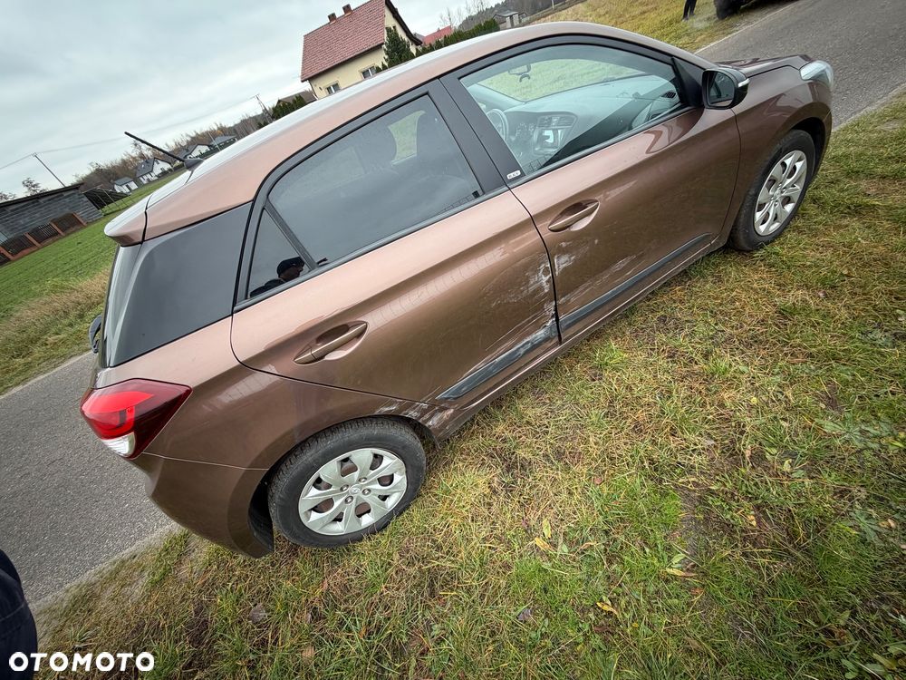 Hyundai i20 1.2 GO - 22