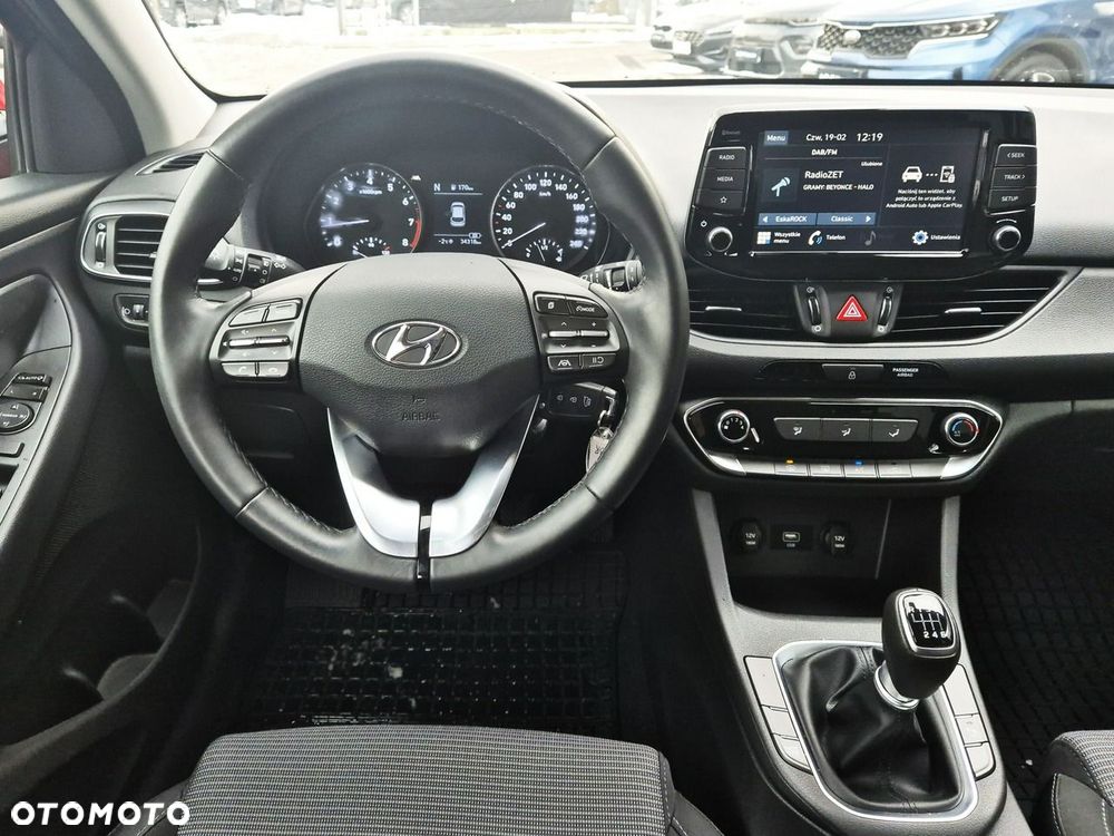 Hyundai i30 1.5 T-GDI 48V Modern - 35