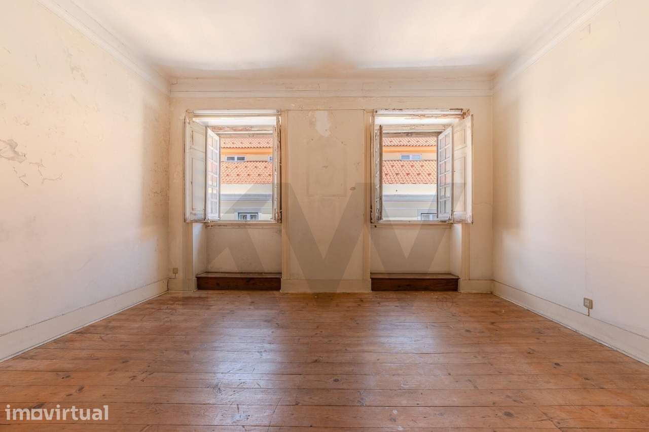Apartamento de carácter para reabilitação na Calçada de Santana, Lisbo - Grande imagem: 5/39