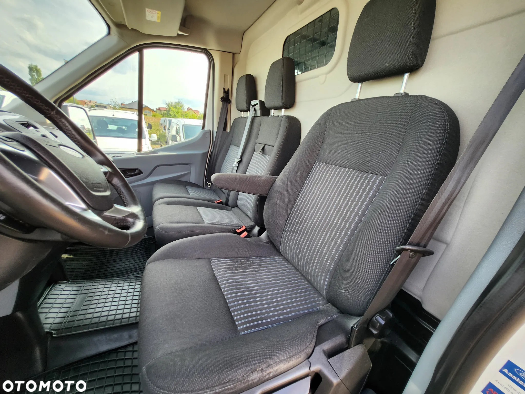 Ford Transit - 25