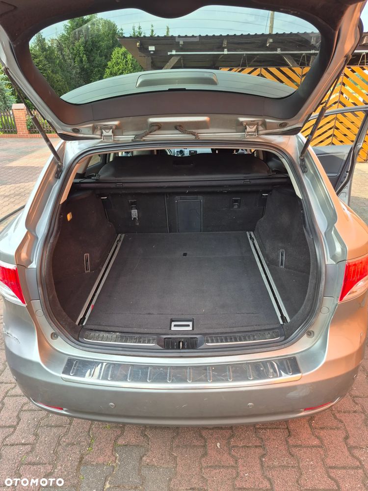 Toyota Avensis 2.2 D-4D Platinium - 5