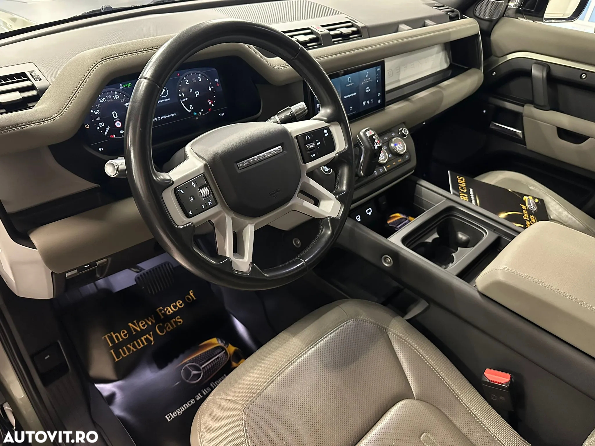 Land Rover Defender 110 2.0L D240 S - 2