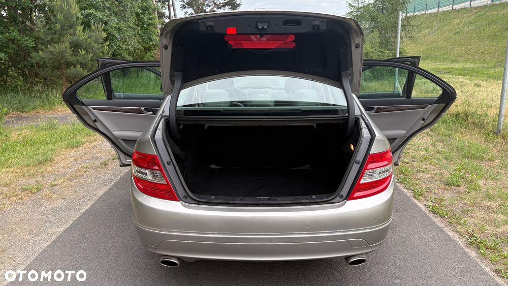 Mercedes-Benz Klasa C 280 7G-TRONIC Elegance - 14