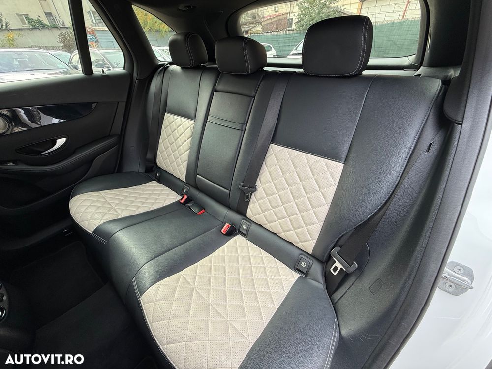 Mercedes-Benz GLC 220 d 4MATIC - 12