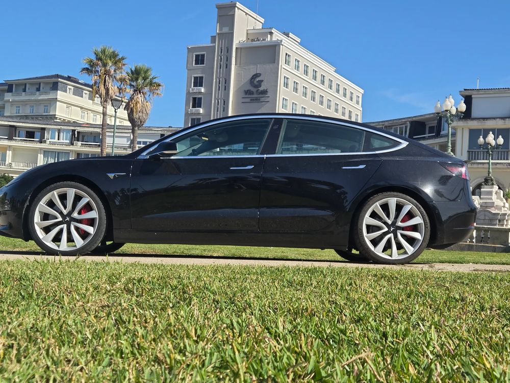 Tesla Model 3 Performance Dual Motor AWD
