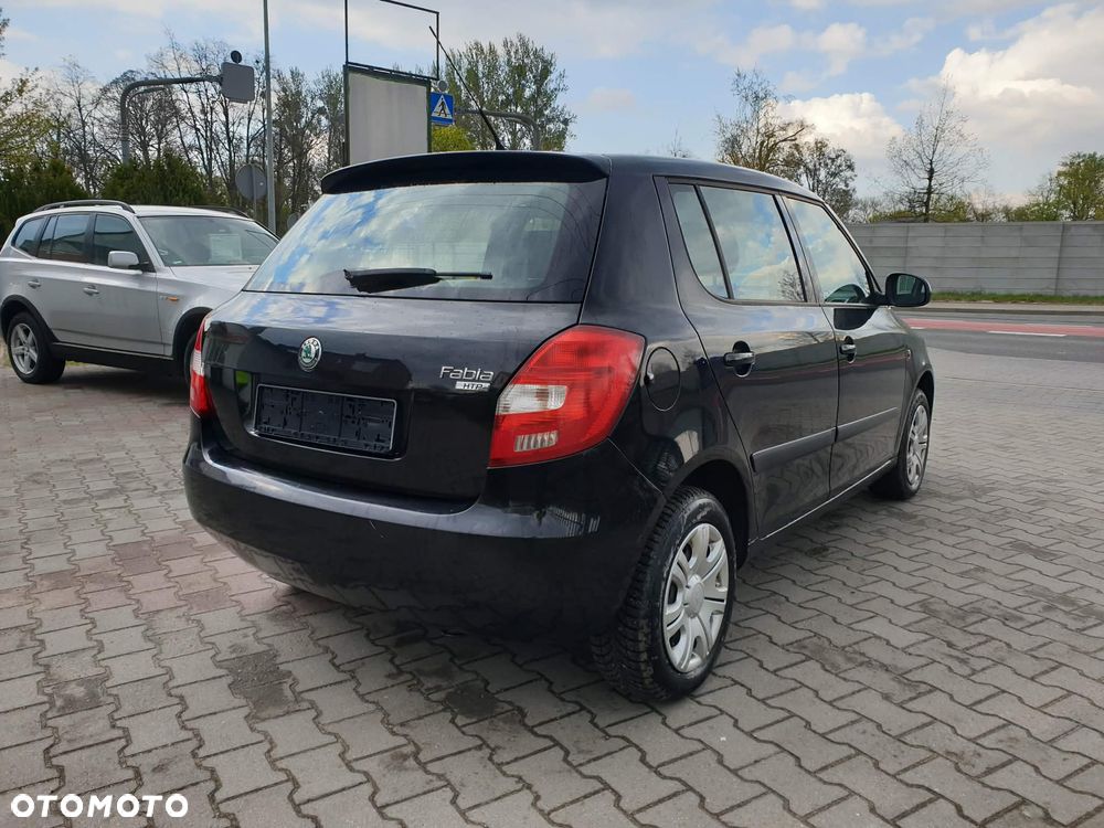 Skoda Fabia - 4