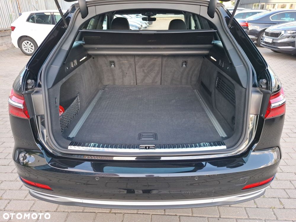 Audi A6 Avant - 10