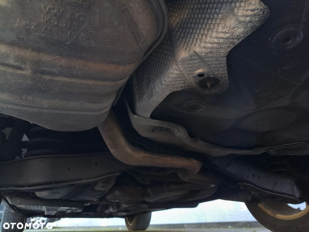 Skoda Octavia 2.0 TDI DPF 4x4 Scout - 37