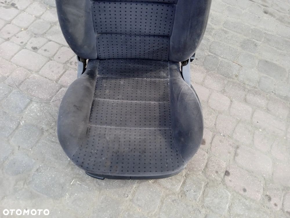 FOTEL LEWY KIEROWCY GOLF 4 IV 5-DRZWI - 2