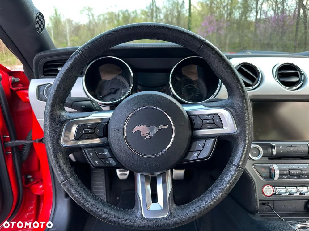 Ford Mustang 5.0 V8 GT - 16