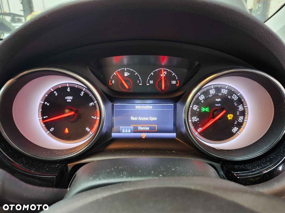 Opel Astra 1.4 Turbo Business - 9