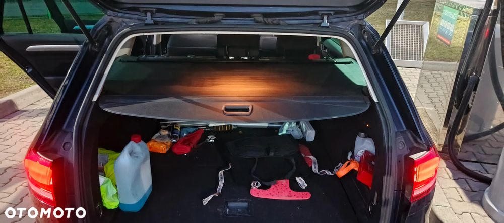 Volkswagen Passat - 9