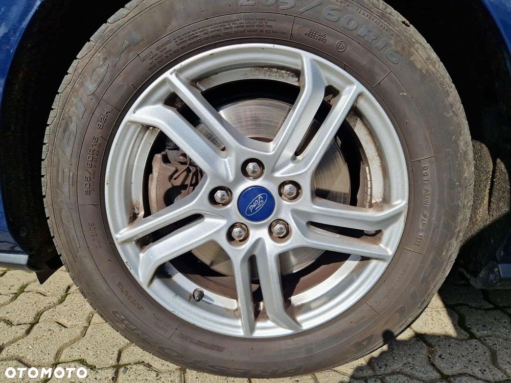 Ford Focus - 32
