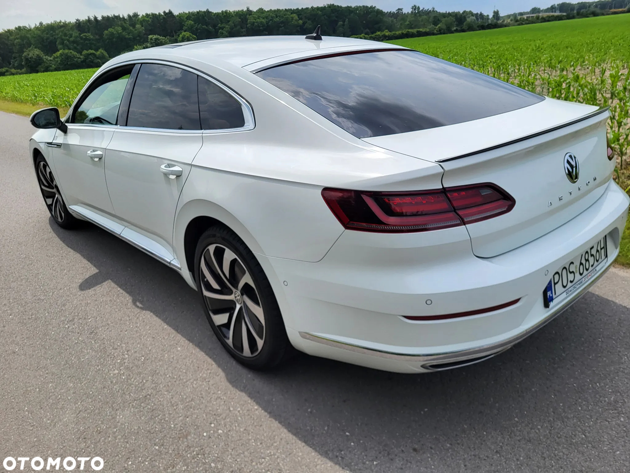 Volkswagen Arteon 2.0 TDI SCR DSG R-Line Edition - 14