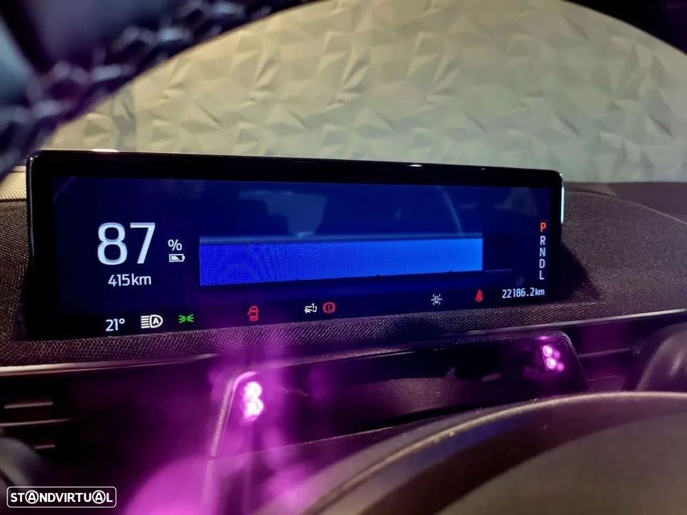 Ford Mustang Mach-E GT AWD - 28