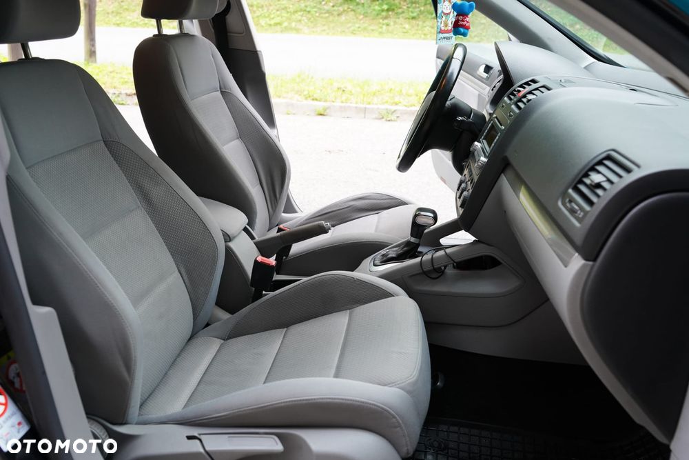 Volkswagen Golf 2.0 TDI DPF DSG Individual - 13