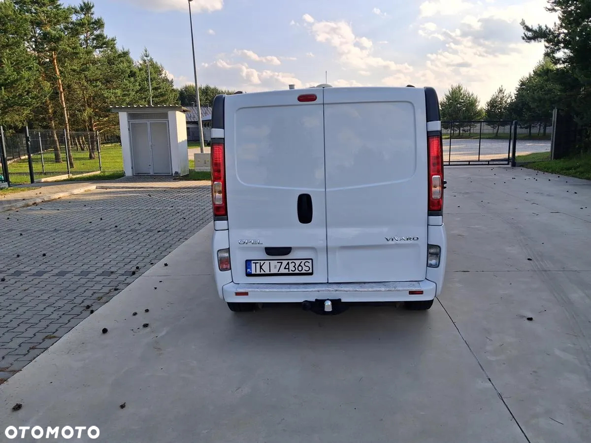 Opel Vivaro - 11