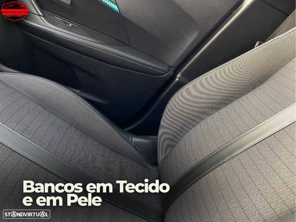 Peugeot 2008 1.2 PureTech Allure - 31