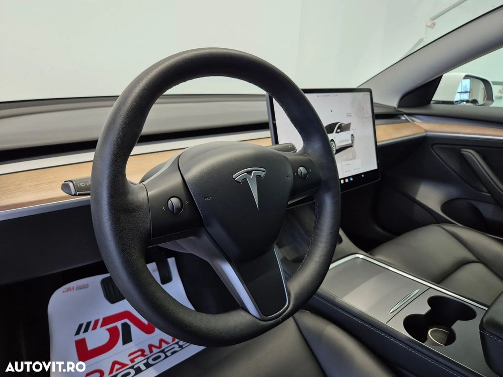 Tesla Model 3 Standard Reichweite Plus Hinterradantrieb - 17