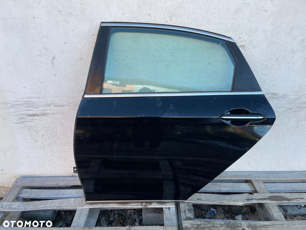 O1 HYUNDAI GENESIS G80 2013 - DRZWI TYŁ LEWE KOMPLETNE YB6 77003-B1000 - 1
