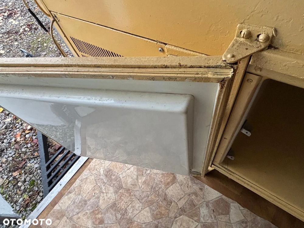 Inny Przyczepa gastronomiczna handlowa MROŻNIA  MIĘSO kebab grill kuchnia - 20