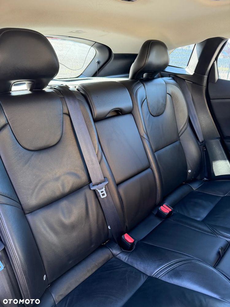 Volvo V40 D2 Summum - 21