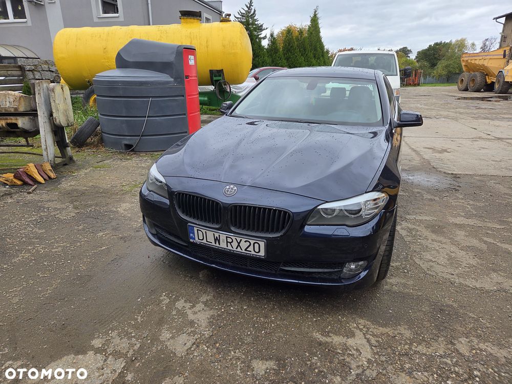 BMW Seria 5 520d Special Edition - 13