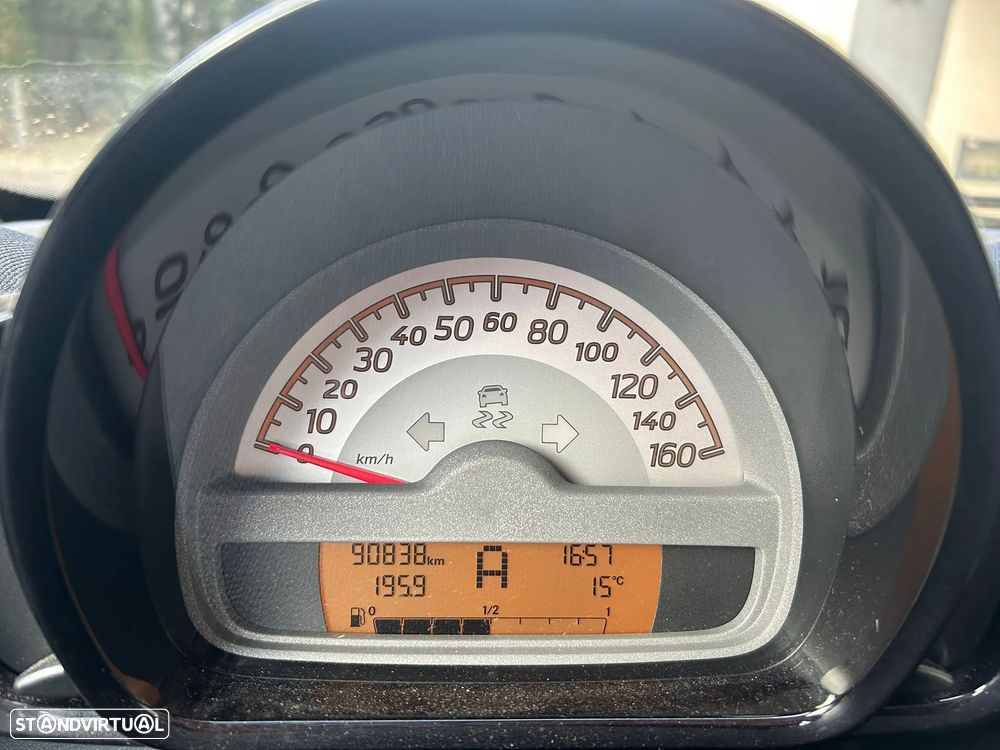 Smart ForTwo Coupé 1.0 mhd Pulse 71 Softouch - 11