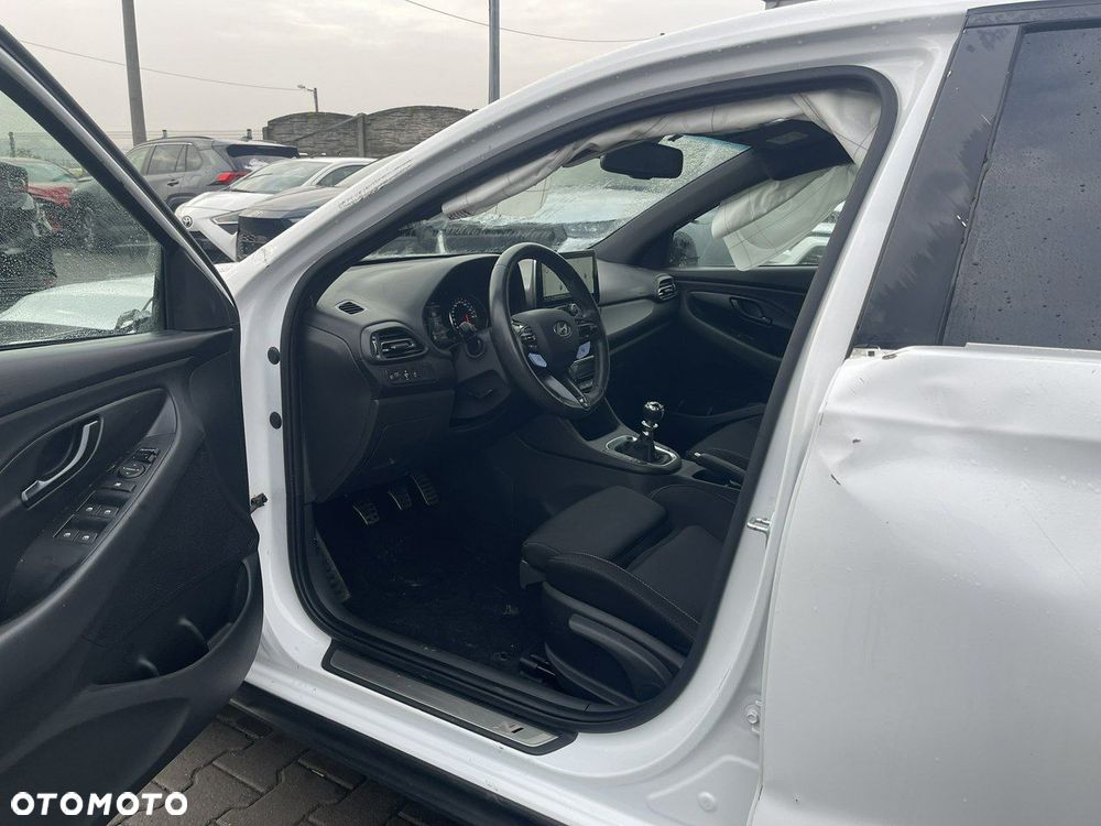 Hyundai i30 N 2.0 T-GDI - 6