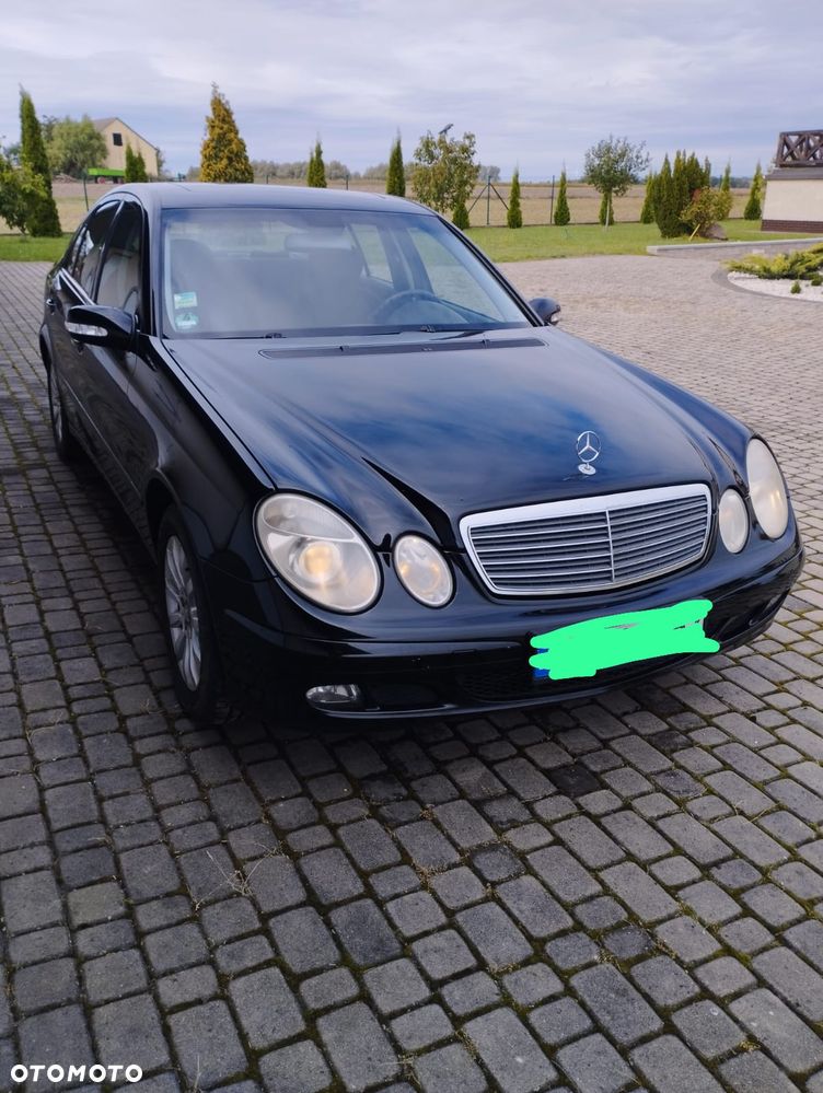 Mercedes-Benz Klasa E 280 4Matic Automatik Classic - 16