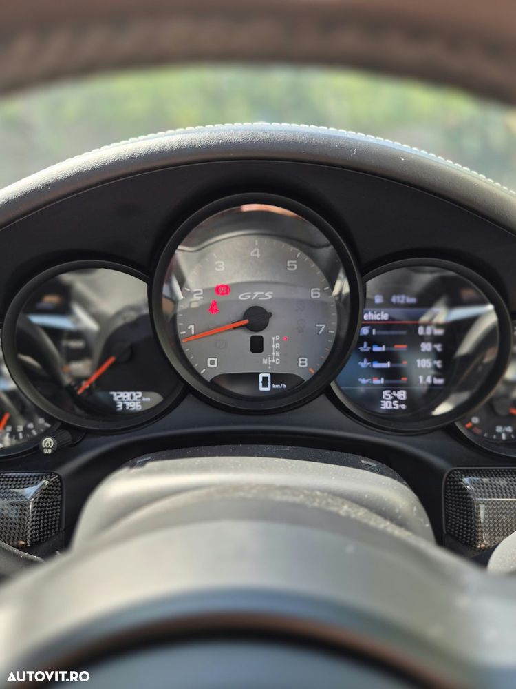 Porsche Carrera GT - 11