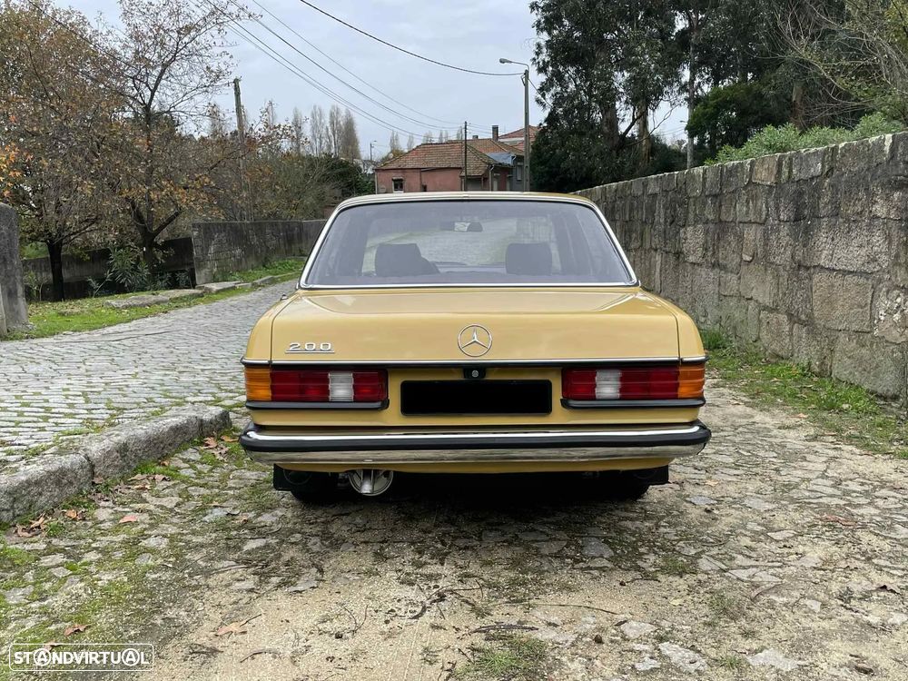 Mercedes-Benz E 200 - 6