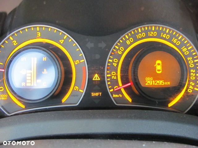 Toyota Auris 2.0 D-4D Prestige - 23