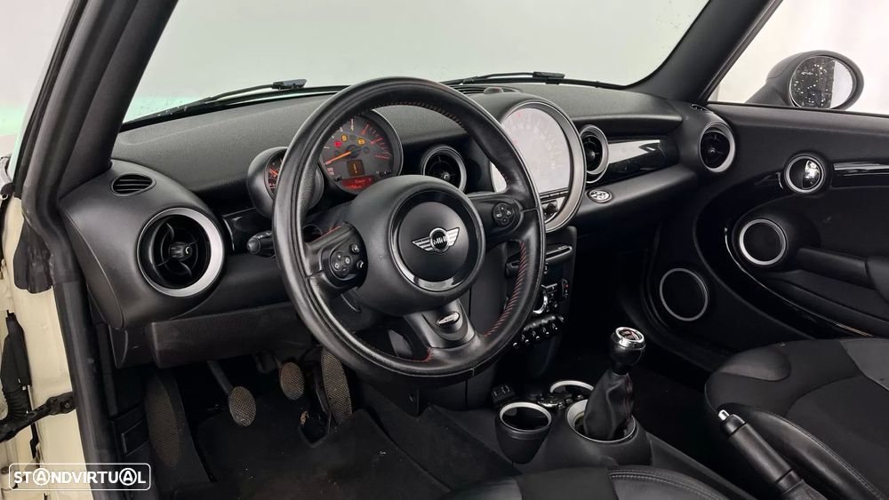 MINI Cabrio Cooper D - 7