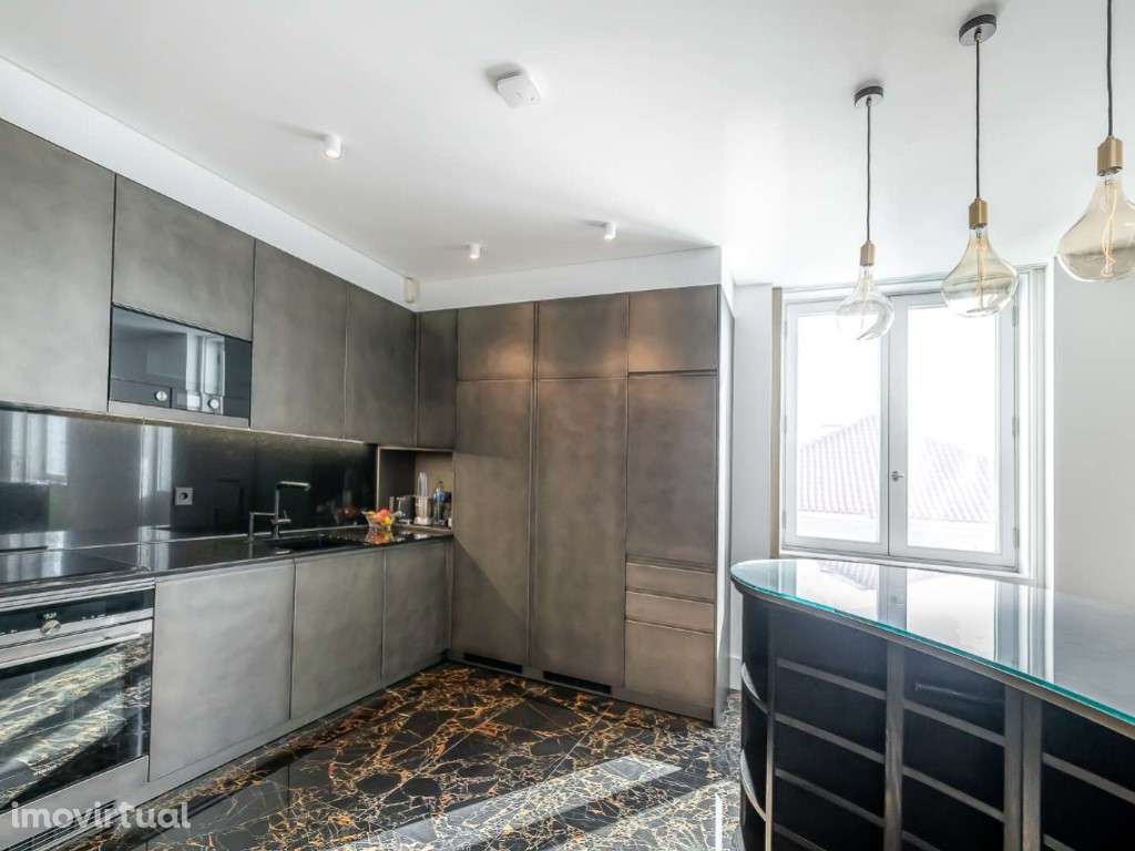 Apartamento T4 com garagem e vista Rio no Chiado, Lisboa - Grande imagem: 2/24