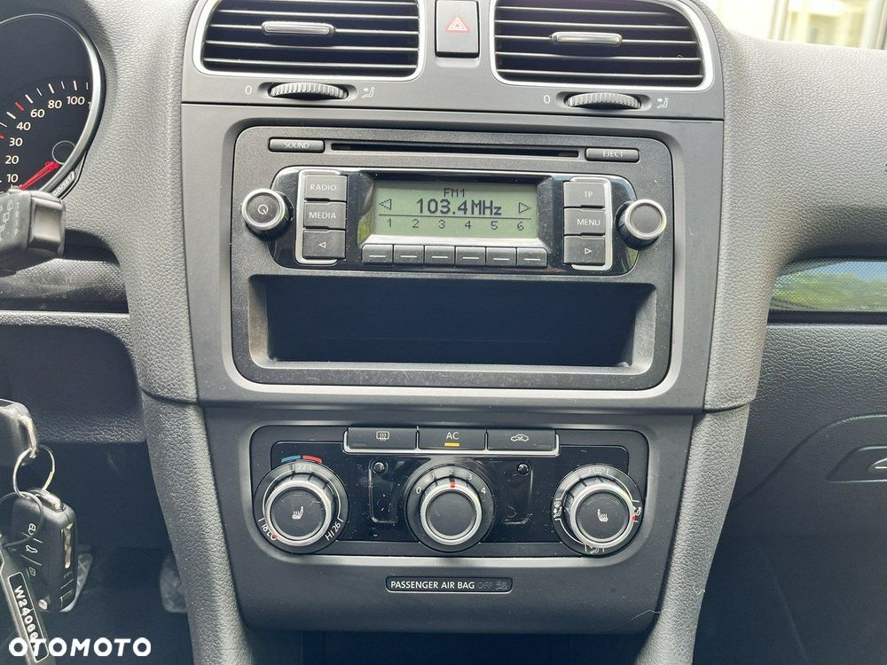 Volkswagen Golf - 15
