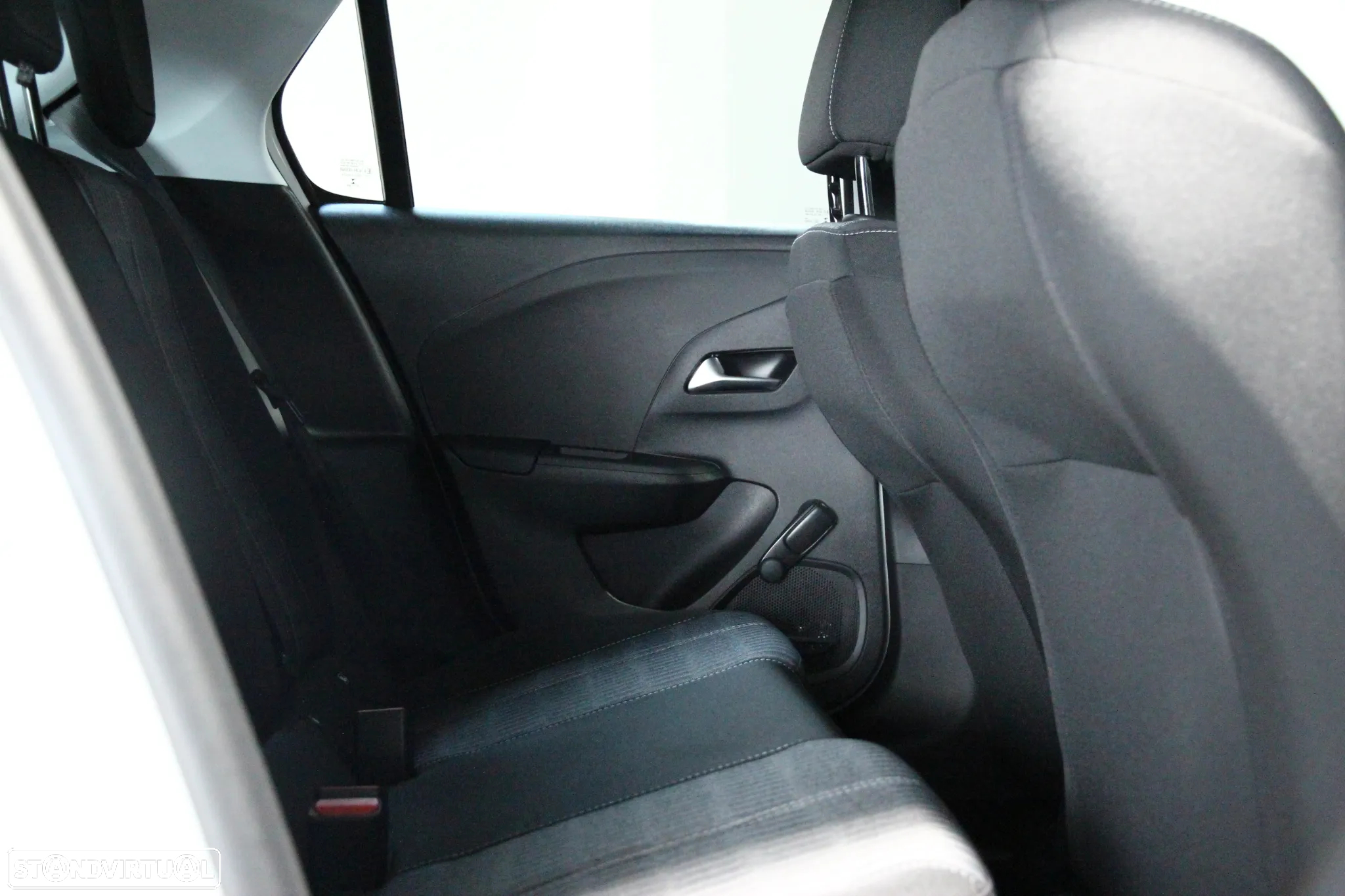 Opel Corsa 1.2 Business - 21